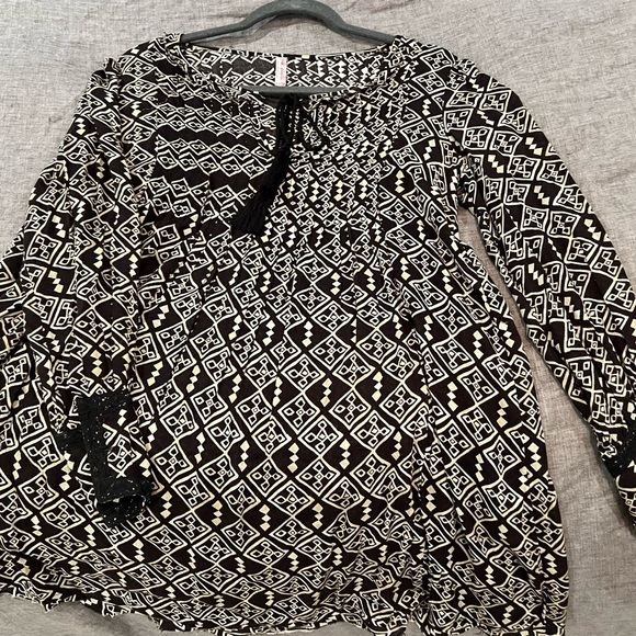 FREE PEOPLE black and beige pattern, boho style smock top, S - Picture 2 of 11